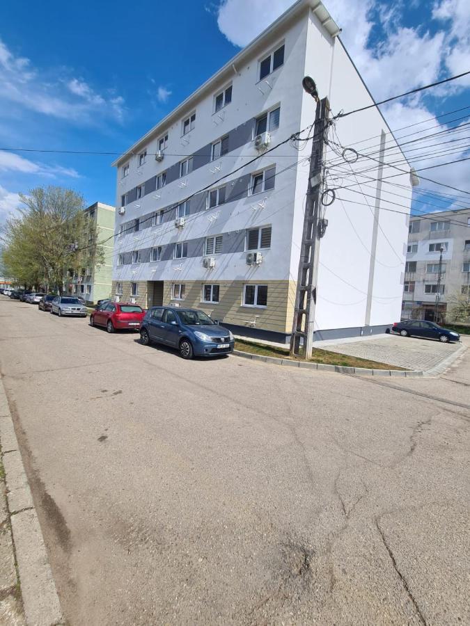 Garsoniera Luxury Lorena Piteşti Buitenkant foto